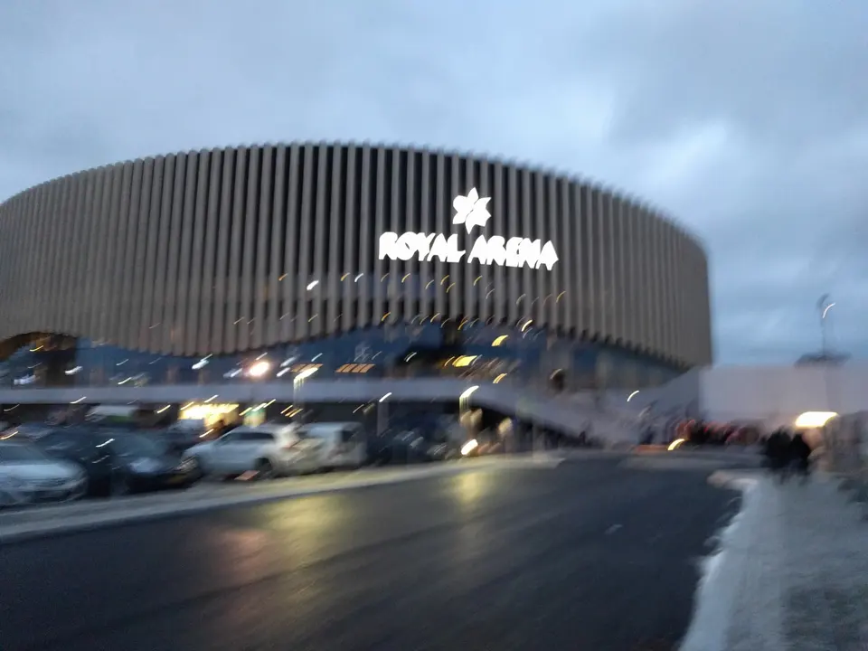 La Royal Arena à la tombée du jour