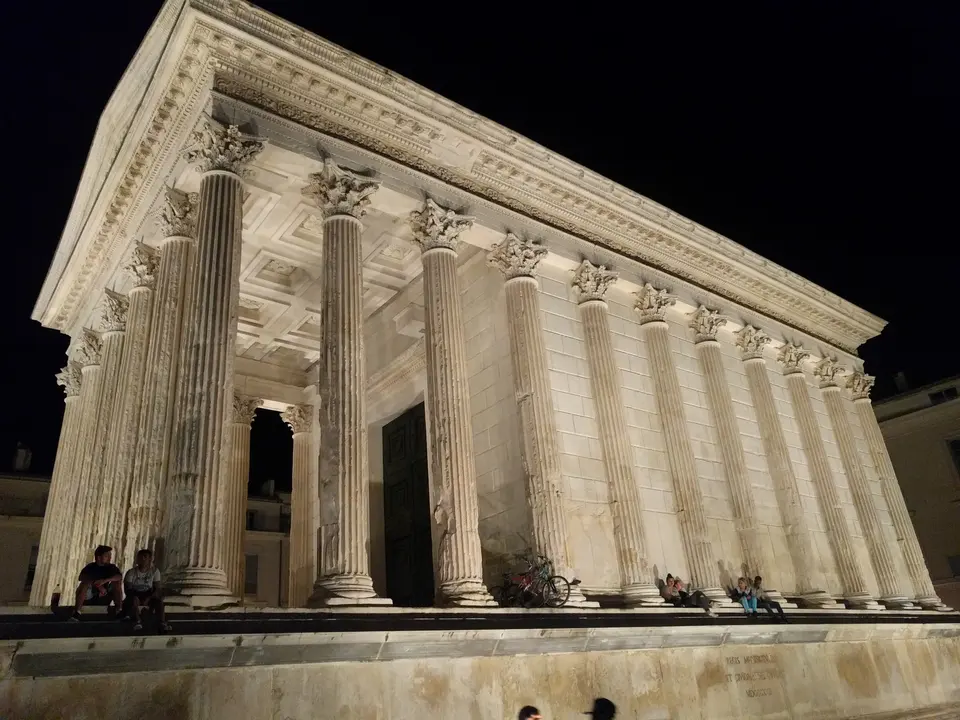 La Maison Carrée, après le show