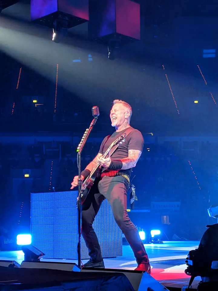 James Hetfield, à deux pas