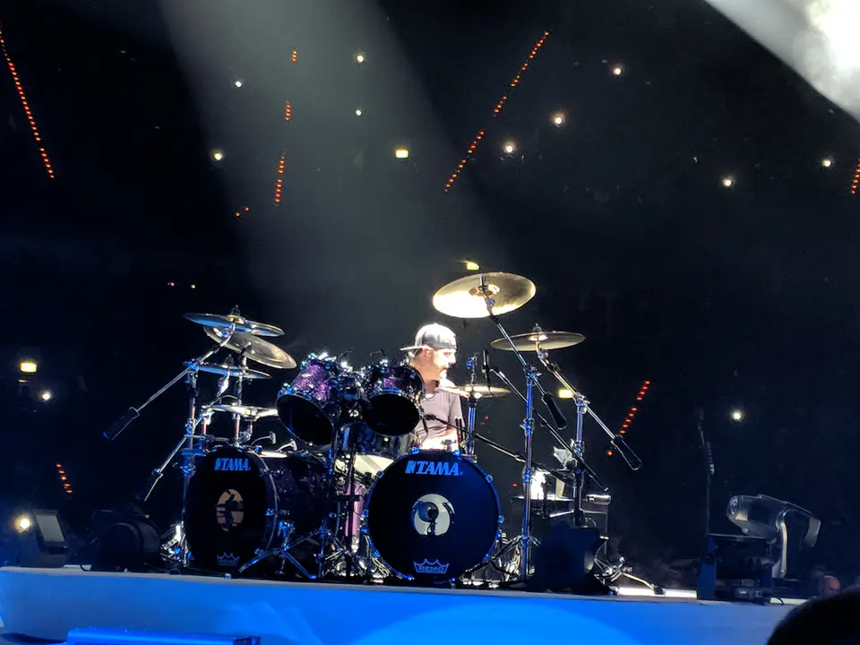 Lars sous le projecteur
