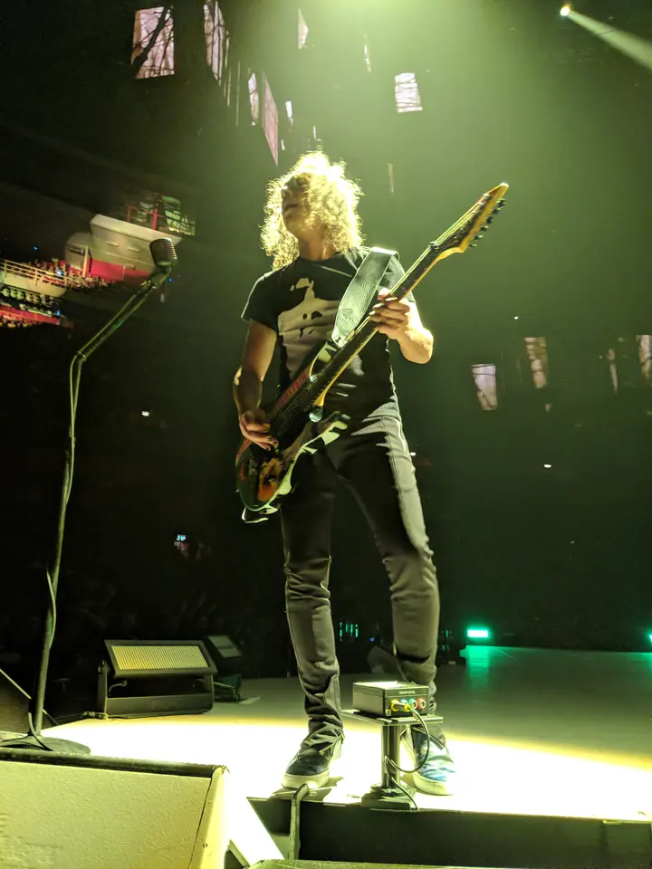 Kirk Hammett, juste au bord de scène