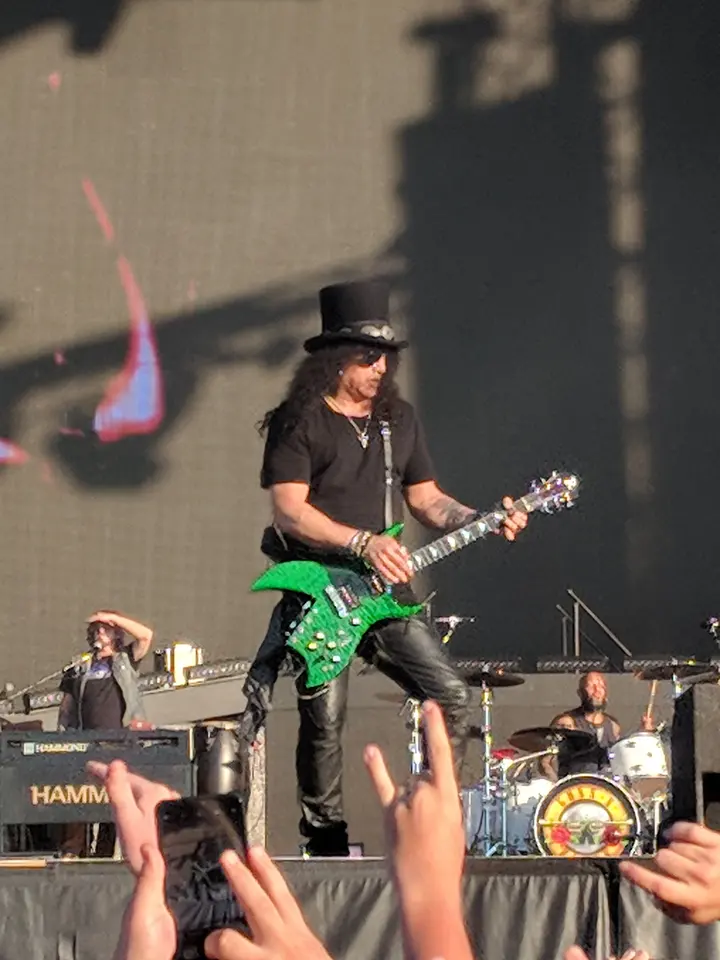 Slash, guitare verte