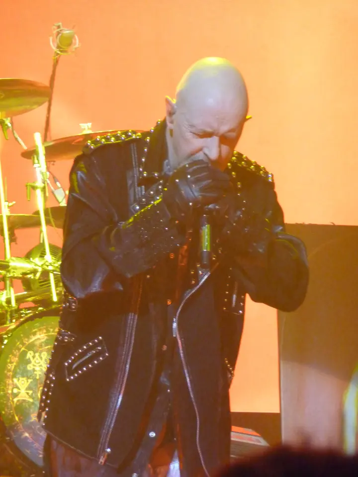 Halford, micro serré