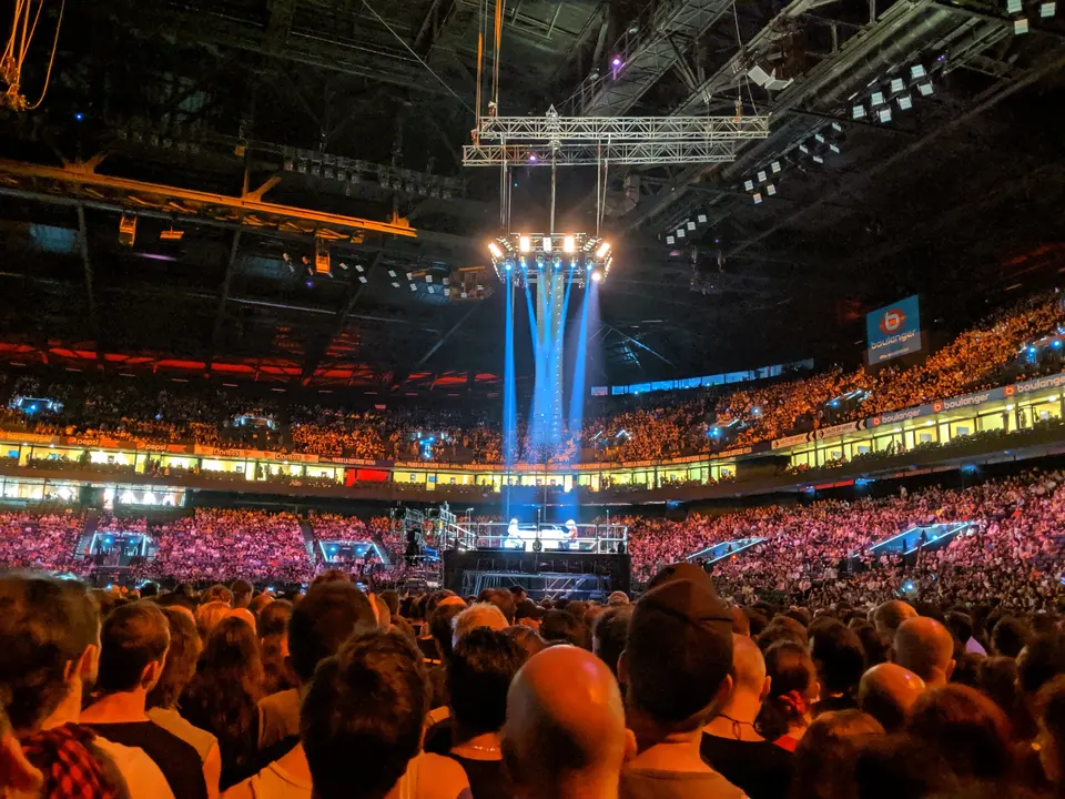 L'Arena se remplit, Duo Játékok
