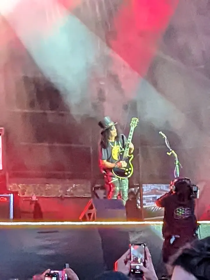 Slash dans le faisceau rouge