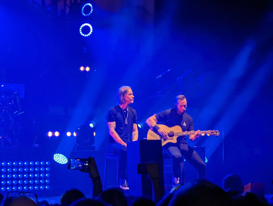 Myles et Mark, parenthèse acoustique