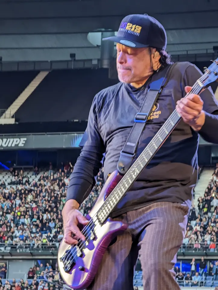 Robert Trujillo, basse violette