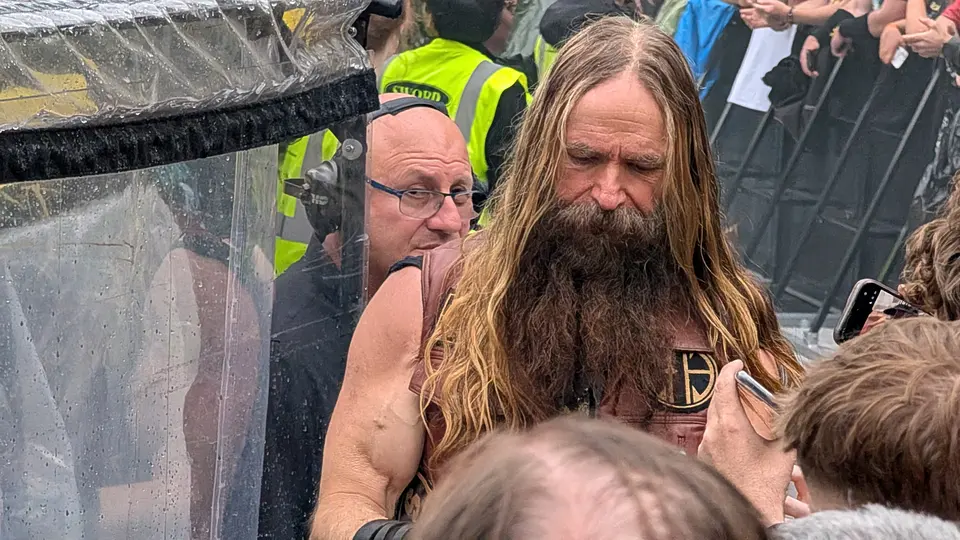 Zakk Wylde traverse la fosse