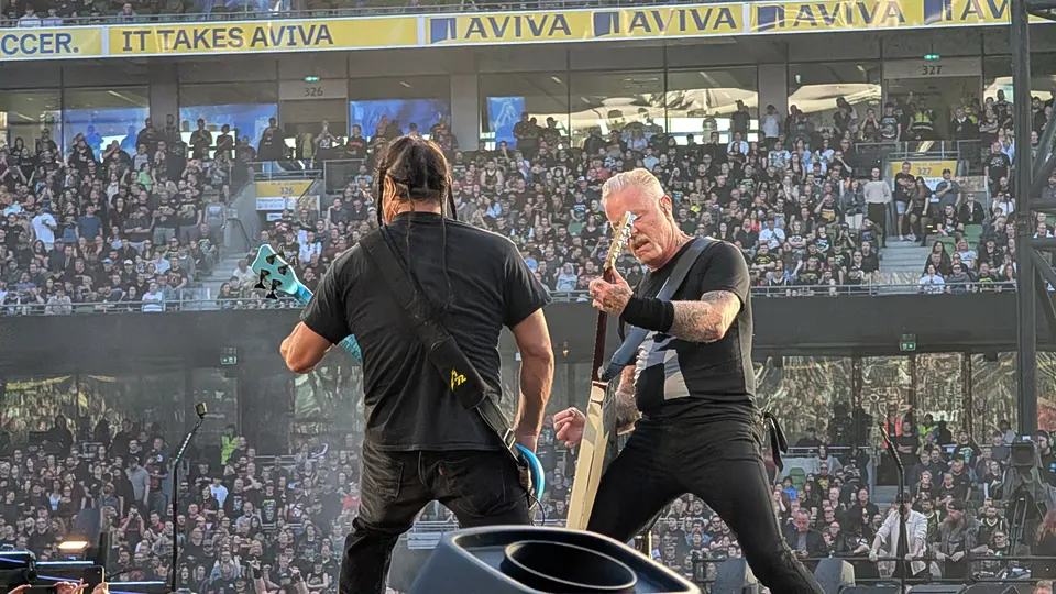 Hetfield et Trujillo face à face